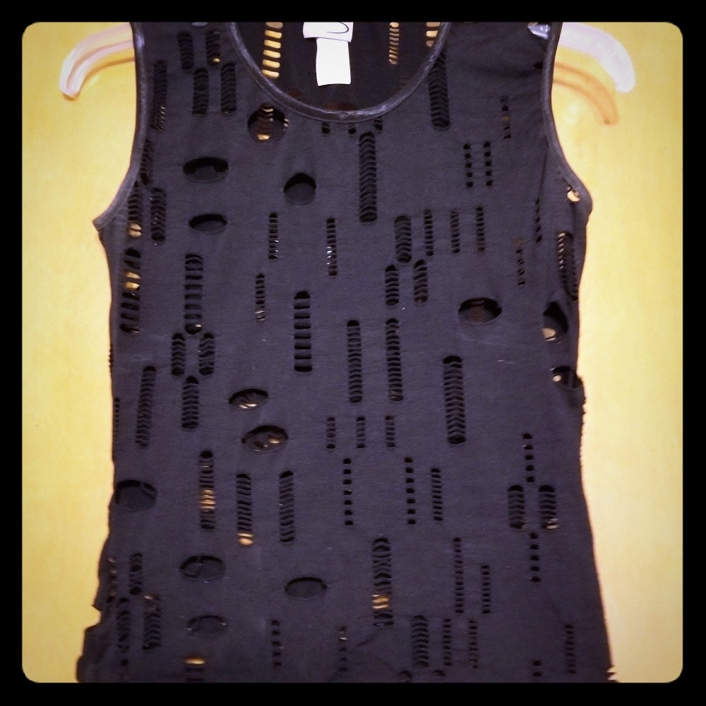 Black Holey tank
